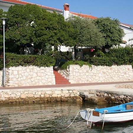 Apartments Petar - 6M From The Sea Barbat na Rabu エクステリア 写真